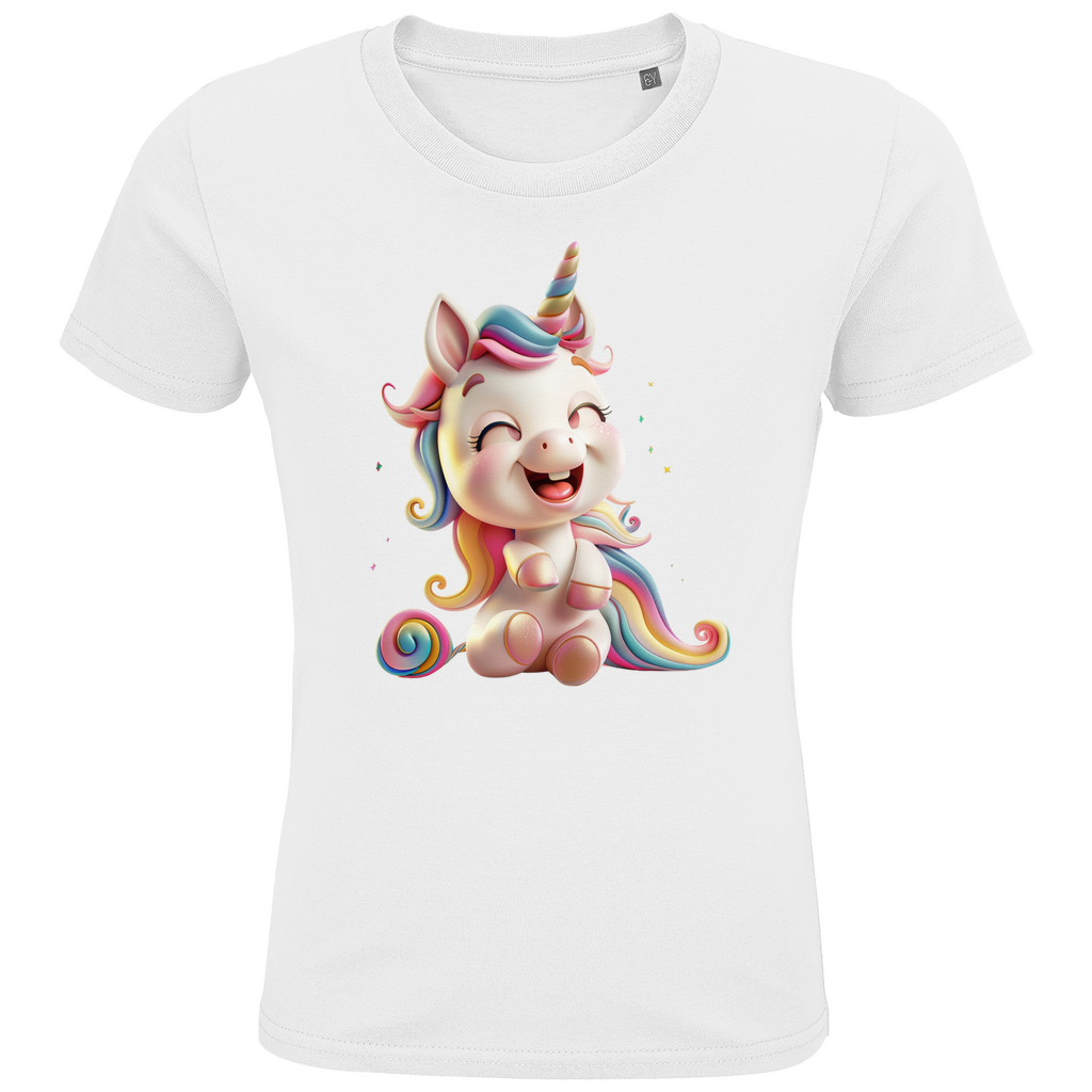 Ein weißes Kinder-T-Shirt mit einem fröhlichen Einhorn-Design. Das Einhorn hat eine pastellfarbene Regenbogenmähne und einen passenden Schweif. Es sitzt lachend auf dem T-Shirt und strahlt pure Freude aus. Das Motiv ist in leuchtenden Farben gestaltet und hebt sich gut vom weißen Hintergrund des T-Shirts ab, ideal für kleine Einhorn-Fans und perfekt für farbenfrohe, magische Momente.