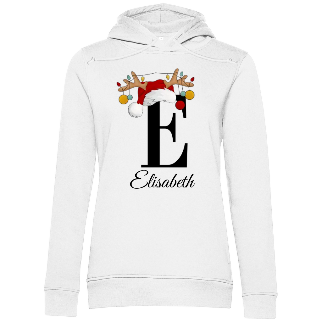 Ein weißer Hoodie mit einem weihnachtlichen Design, das den Buchstaben „E“ zeigt. Der Buchstabe ist in Schwarz gehalten und wird mit einem Weihnachtsmann-Hut und Rentiergeweihen verziert, an denen bunte Kugeln in verschiedenen Farben hängen. Unter dem Buchstaben steht der Name „Elisabeth“ in eleganter, geschwungener Schrift. Der Hoodie strahlt eine festliche und persönliche Note aus, ideal für die Weihnachtszeit.