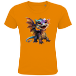 Ein oranges T-Shirt mit einem lebhaften, bunten Drachenmotiv auf der Vorderseite. Der fröhliche Drache ist detailliert und in strahlenden Farben gestaltet, mit großen Augen und einem breiten, freundlichen Lächeln. Die Flügel des Drachens sind ausgebreitet und zeigen eine Mischung aus Orange-, Lila- und Blautönen, die durch glitzernde Muster ergänzt werden. Das Design bringt den Drachen zum Leben und verleiht dem T-Shirt eine fantasievolle und verspielte Note.